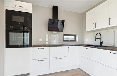 Central No6 Apartment in Lofoten