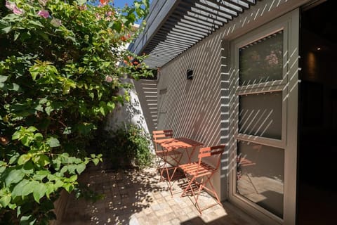 Bohemian Private Flat, Aircon, Secure Parking Apartment in Stellenbosch