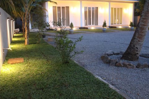 Property building, Natural landscape, Garden, Garden view