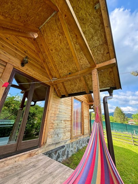 Property building, Spring, Day, Natural landscape, Garden, View (from property/room), Balcony/Terrace, Balcony/Terrace, Garden view