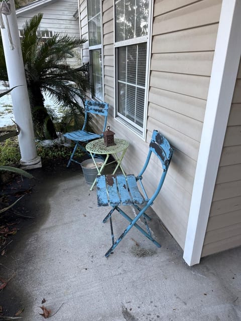 Sandfly Charm sleeps 8 House in Savannah