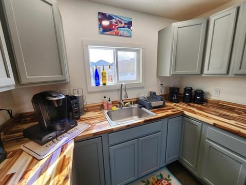 Coffee/tea facilities, Kitchen or kitchenette, dishwasher, minibar, stove, toaster