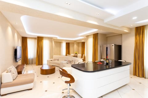 Communal lounge/ TV room, Photo of the whole room