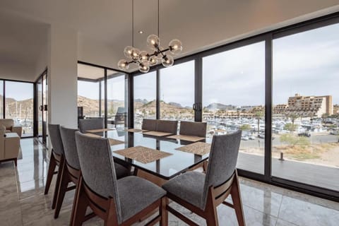 Natural landscape, View (from property/room), Balcony/Terrace, Living room, Dining area
