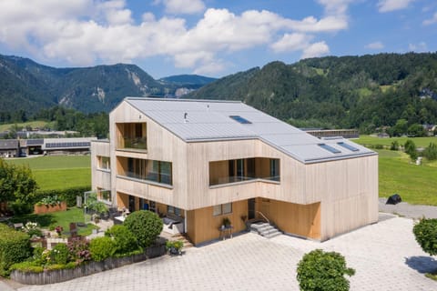 Property building, Bird's eye view