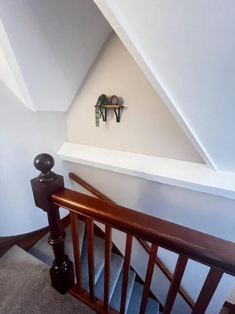 Lake House Huddersfield House in Huddersfield