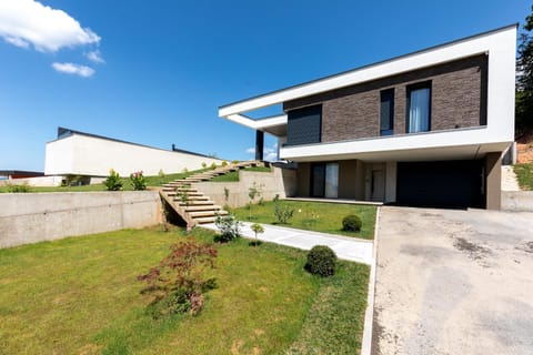 Forest Nest Villa in Sarajevo