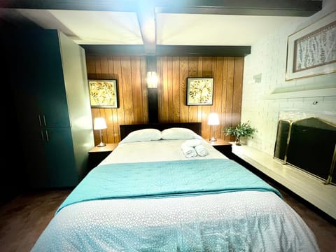 Luxury Space close to UBC Bed and Breakfast in Vancouver