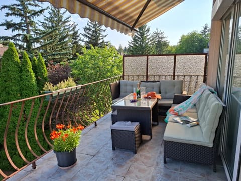 Garden, View (from property/room), Balcony/Terrace, Garden view
