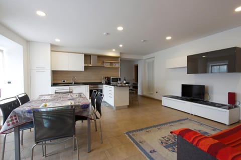 Kitchen or kitchenette, Living room, Dining area