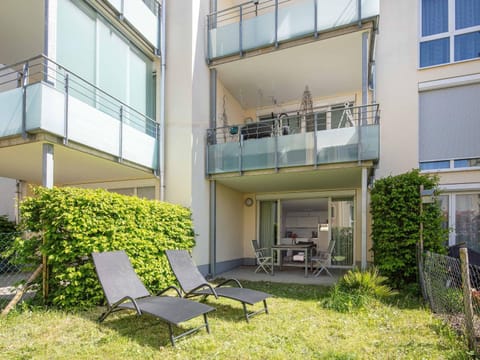 Property building, Garden, Balcony/Terrace, Seating area, Dining area, sunbed
