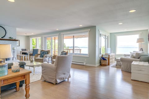 Mtn-View Camano Island Retreat Overlooking Beach House in Camano Island