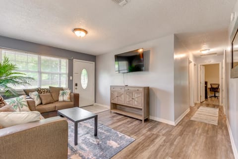 Game, Swim and Explore Family Home in Pensacola House in Pensacola