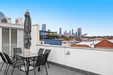 Balcony/Terrace, City view