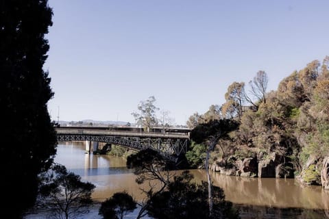 Tamar River Views Mid-Century Vibes Apartment in Tasmania