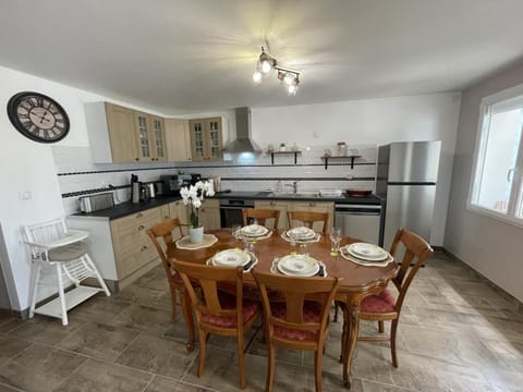 Gîte tranquille avec jardin à Savonnières - FR-1-381-634 House in Centre-Val de Loire