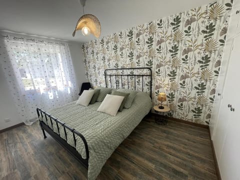 Gîte tranquille avec jardin à Savonnières - FR-1-381-634 House in Centre-Val de Loire