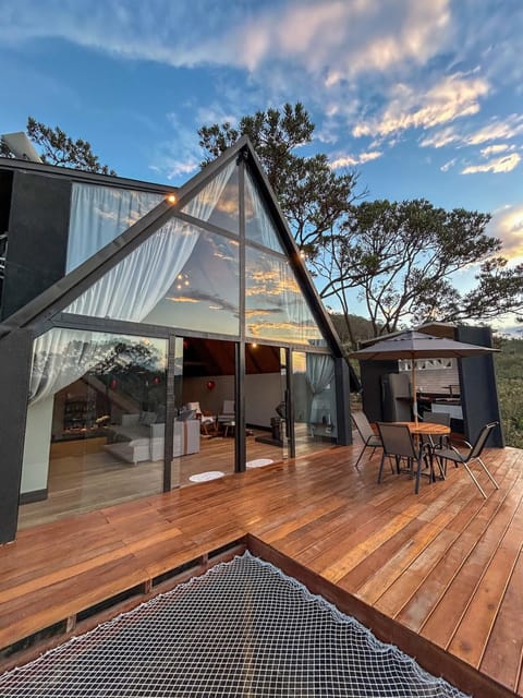 Property building, Patio, Day, BBQ facilities, View (from property/room), Balcony/Terrace, Dining area