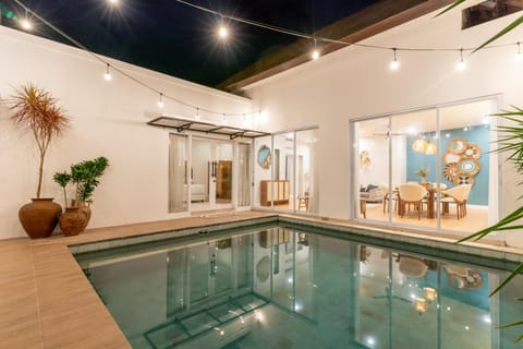 Pool view, Swimming pool, Swimming pool