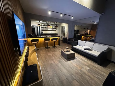 TV and multimedia, Kitchen or kitchenette, Living room, Seating area, Dining area, minibar