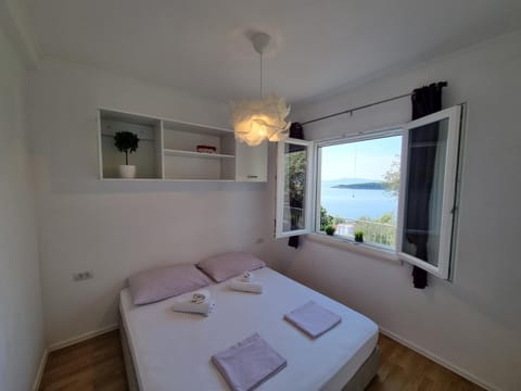 Bed, Bedroom, Sea view