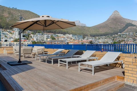 Patio, Nearby landmark, Day, Natural landscape, View (from property/room), Balcony/Terrace, Mountain view, sunbed