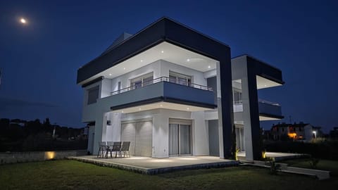 Property building, Night
