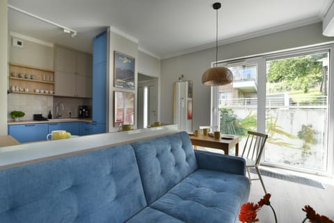 Kitchen or kitchenette, Living room, Seating area