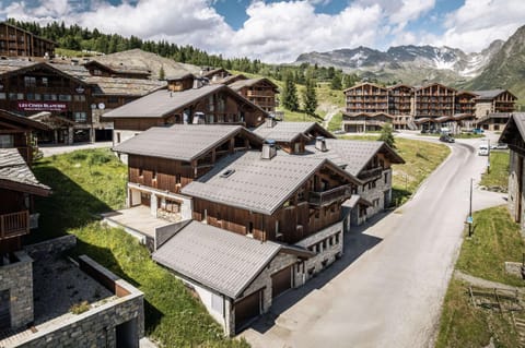 Les Chalets de Marie, ski aux pieds, station La Rosière 1 850m Chalet in Montvalezan