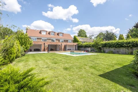 Property building, Natural landscape, Garden, Garden view