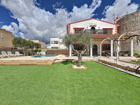 Patio, Swimming pool