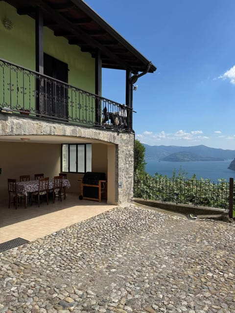 Gringo's Paradise apartment Apartment in Province of Brescia