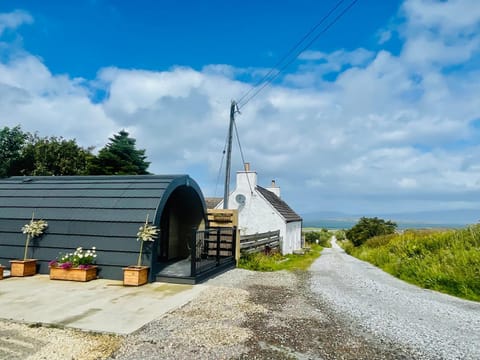 Crofters Coorie Apartment in Scotland