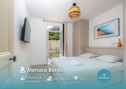 Bed, TV and multimedia, Balcony/Terrace, Bedroom, towels