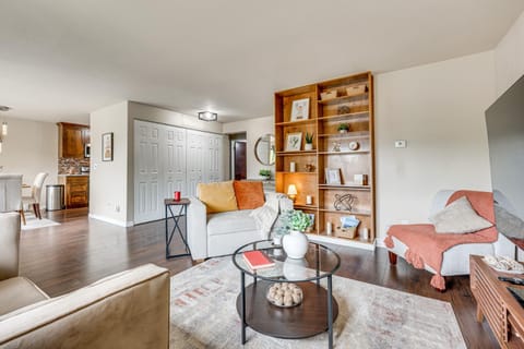 2 Mi to CU Boulder Mtn-View Condo with Pool Access Apartment in Boulder