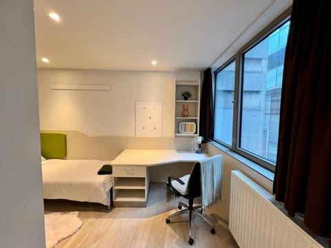 Bed, Seating area, Bedroom
