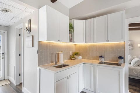 Lake it Easy at Kimberling Crossing House in Kimberling City