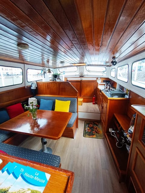 Living room, Seating area, Internal: Not applicable to any particular room