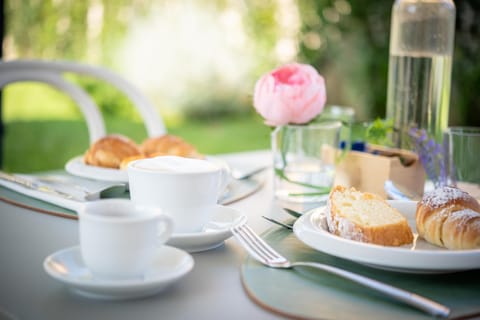 Food and drinks, Food, Breakfast