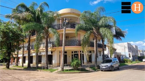 Property building, Facade/entrance, Day, Neighbourhood, Street view, Location