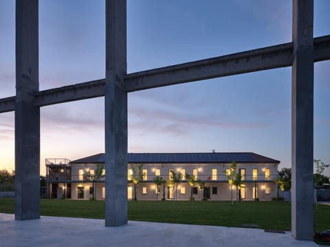 Property building, Day, Sunrise, Sunset