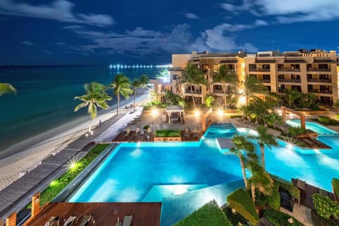 Property building, Night, Beach, Sea view, Swimming pool, sunbed