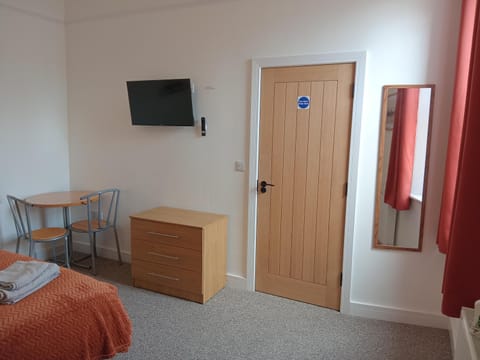 Seating area, Bedroom