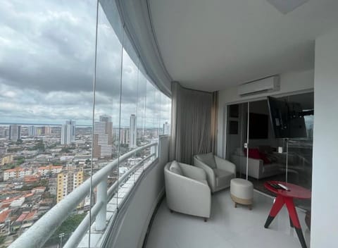 Balcony/Terrace, City view