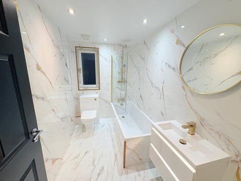 F2 2BR Free Parking Walk Dis City Apartment in Glasgow