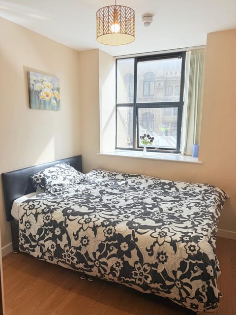 Double Bed Apartment Bradford City Center Apartment in Bradford