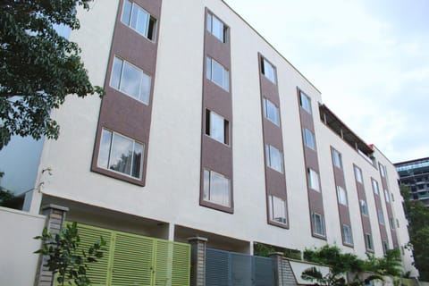 Property building, Facade/entrance
