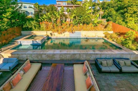 Stunning Views, Rooftop Vista, Pool & Spa Villa in Point Loma