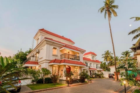 Property building, Garden, Garden view