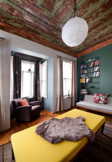 Living room, Photo of the whole room, Seating area